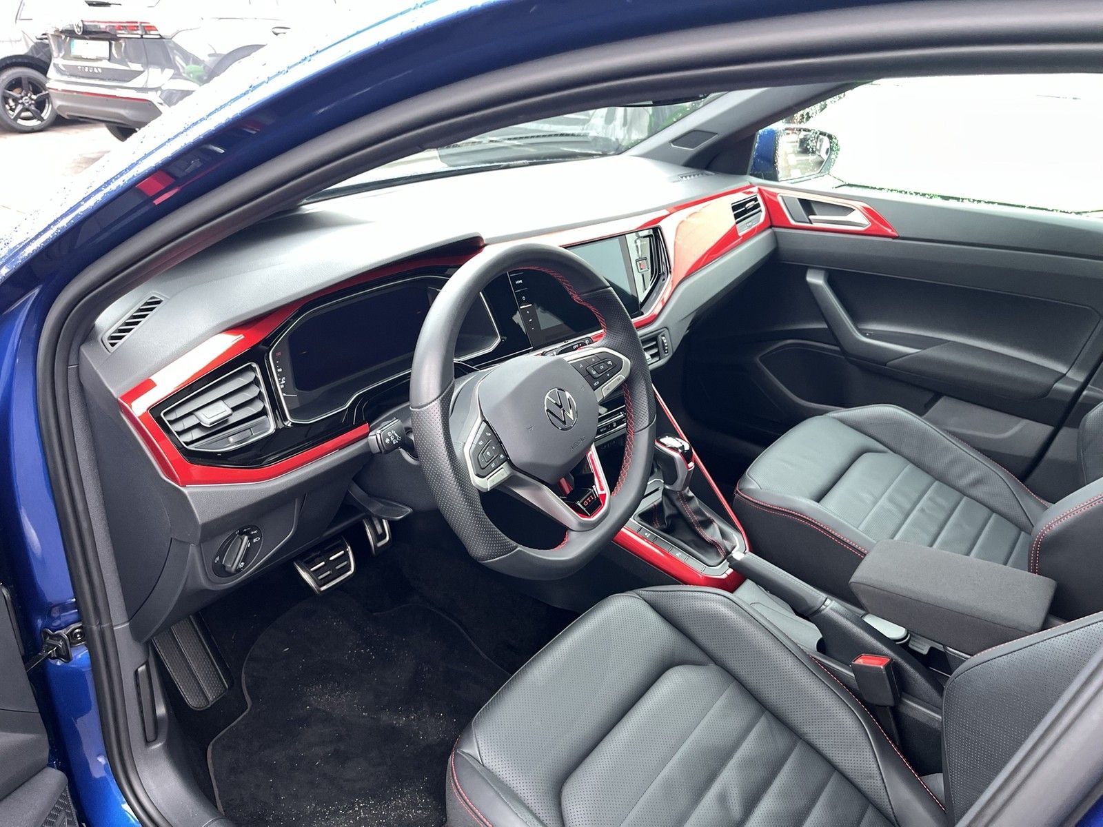 Volkswagen Polo 2.0 GTI Navi-Pro Leder Pano Keyless LM18