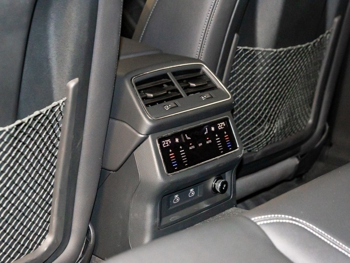 Audi A6 Avant S line 45 TFSI S tronic - Samsaru's Car Outlet