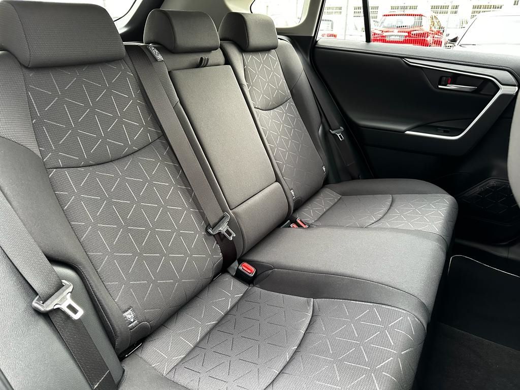 Toyota RAV 4 2.5 Hybrid CVT 4x4 Active - Samsaru's Car Outlet