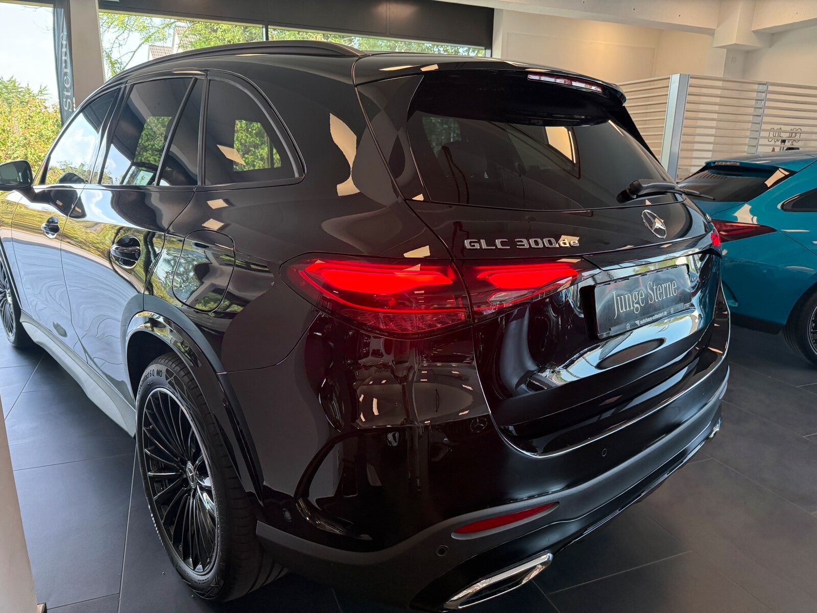 Mercedes-Benz GLC 300 de 4M AMG ADVANCED+ - Samsaru's Car Outlet