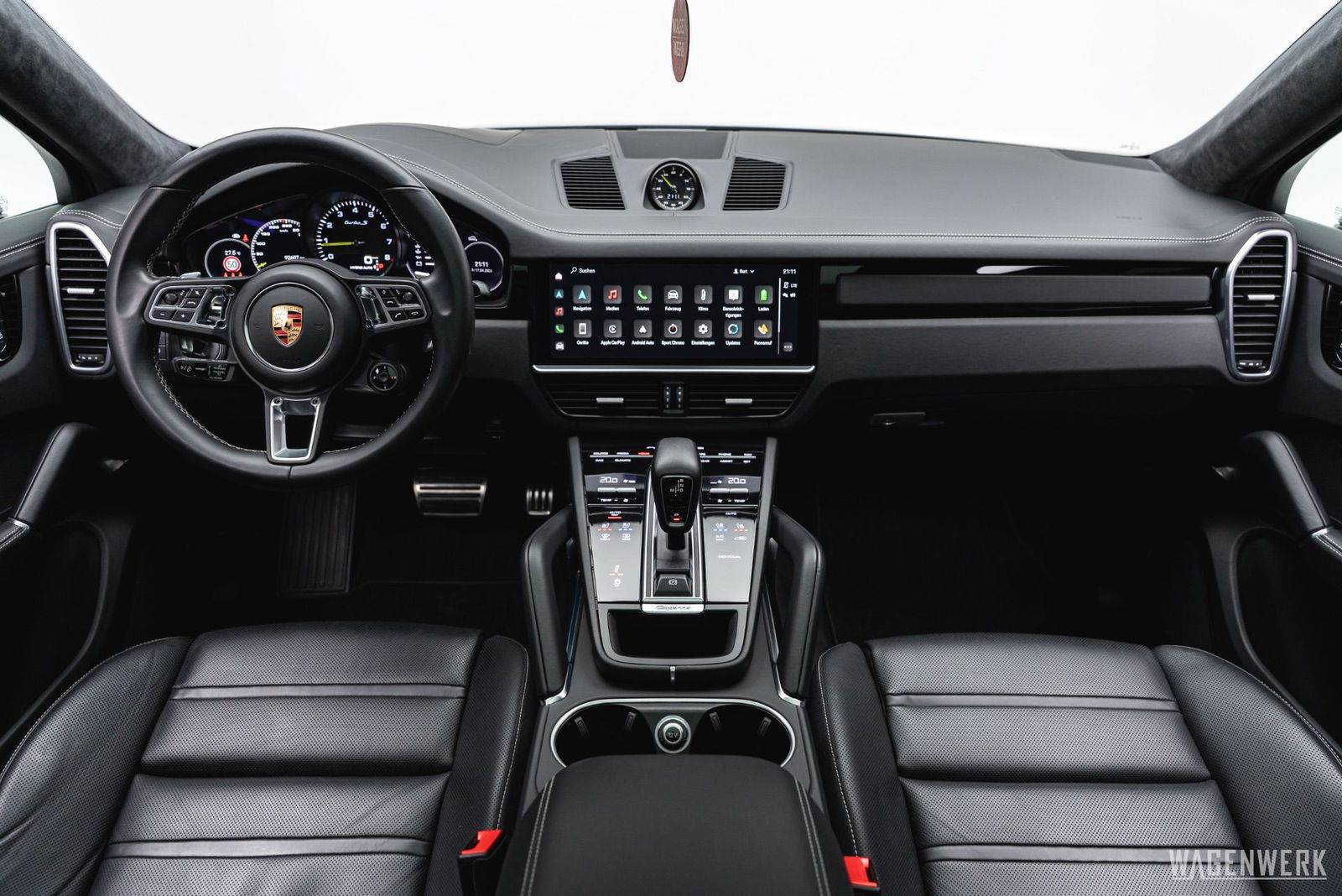 Porsche Cayenne Coupé Turbo S E-Hybrid MASSAGE AHV INNOD