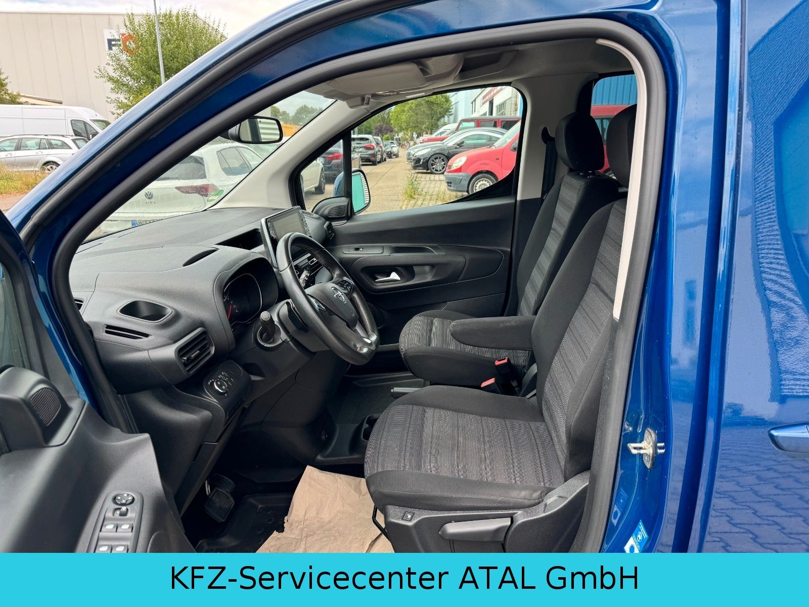 Opel Combo Life Elegance - Samsaru's Car Outlet