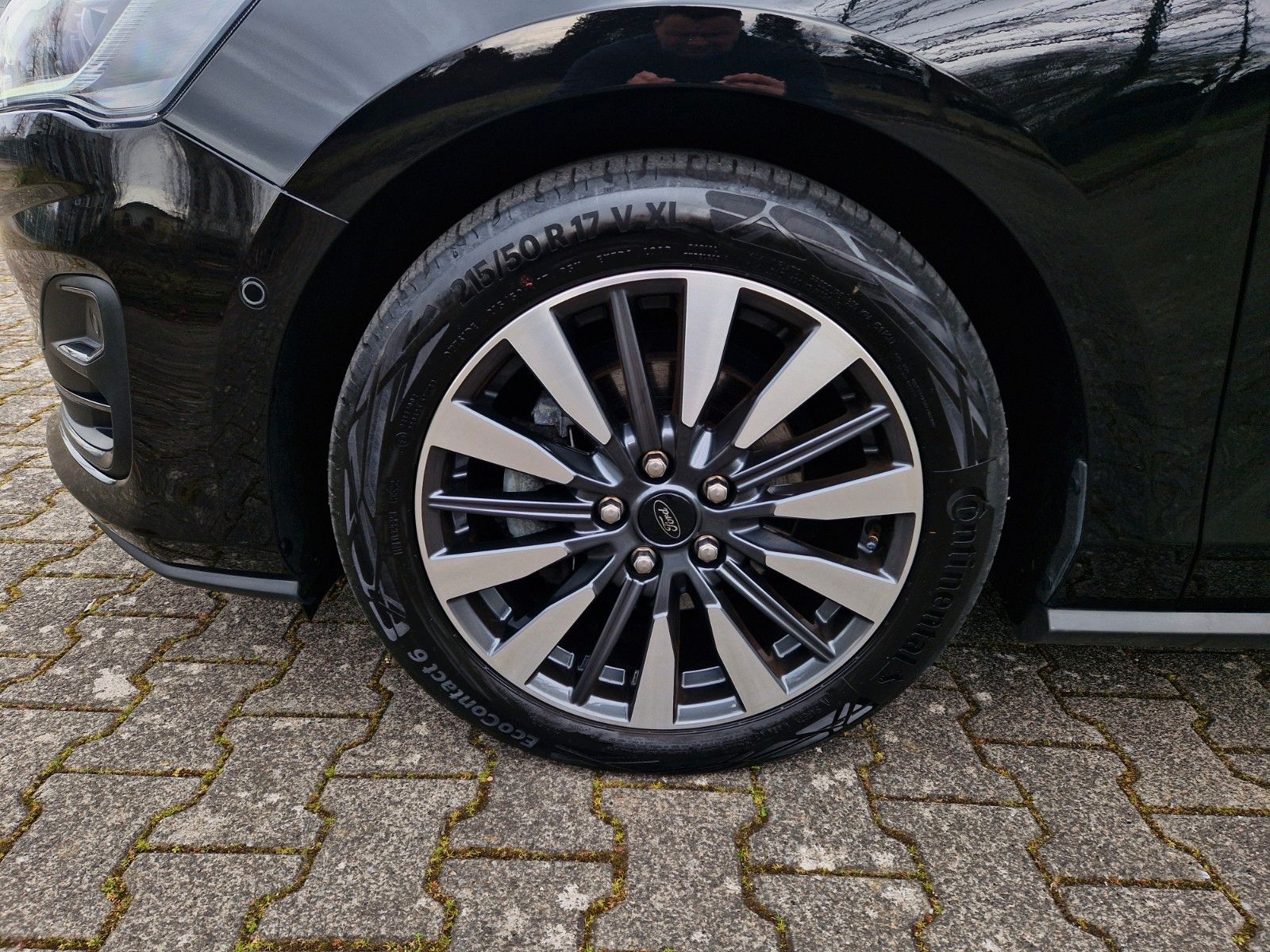 Ford Focus Tun.Titanium 1.Hd Aut. LED AHK NAVI Rf ACC