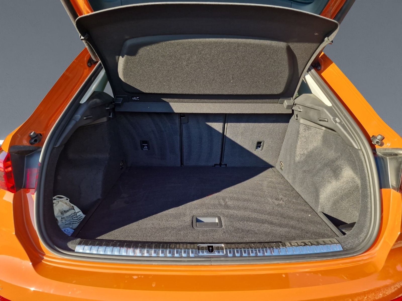 Audi Q3 45 TFSI quattro Advanced - Samsaru's Car Outlet
