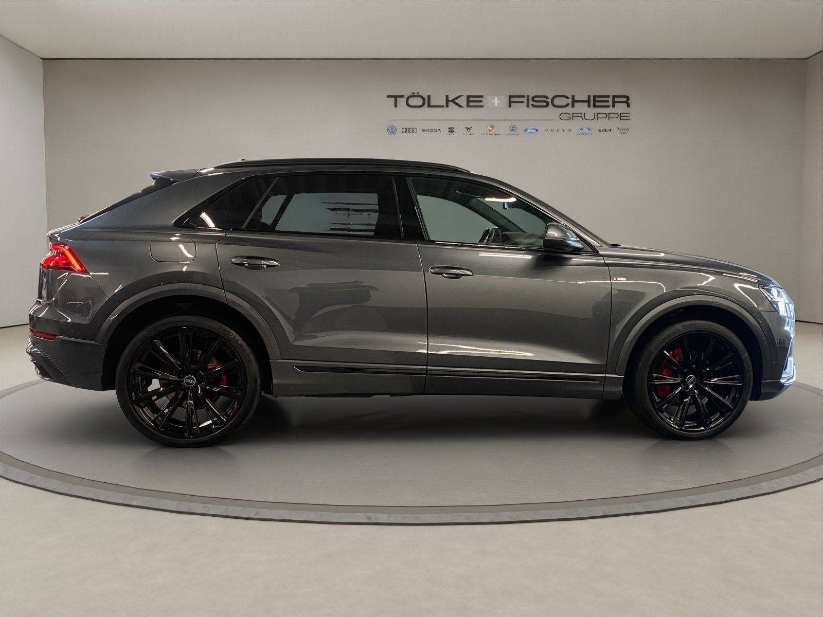 Audi Q8 55 3.0 TFSI quattro Pano S-line ACC AHK AUT