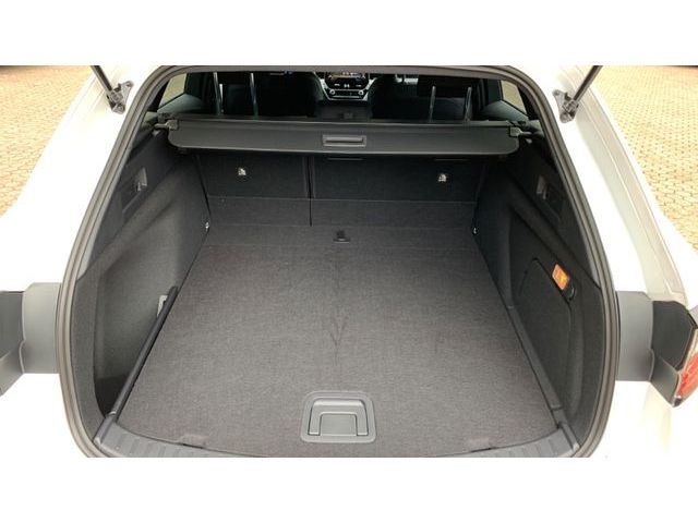 Toyota Corolla Touring Sports Hybrid Team - Samsaru's Car Outlet