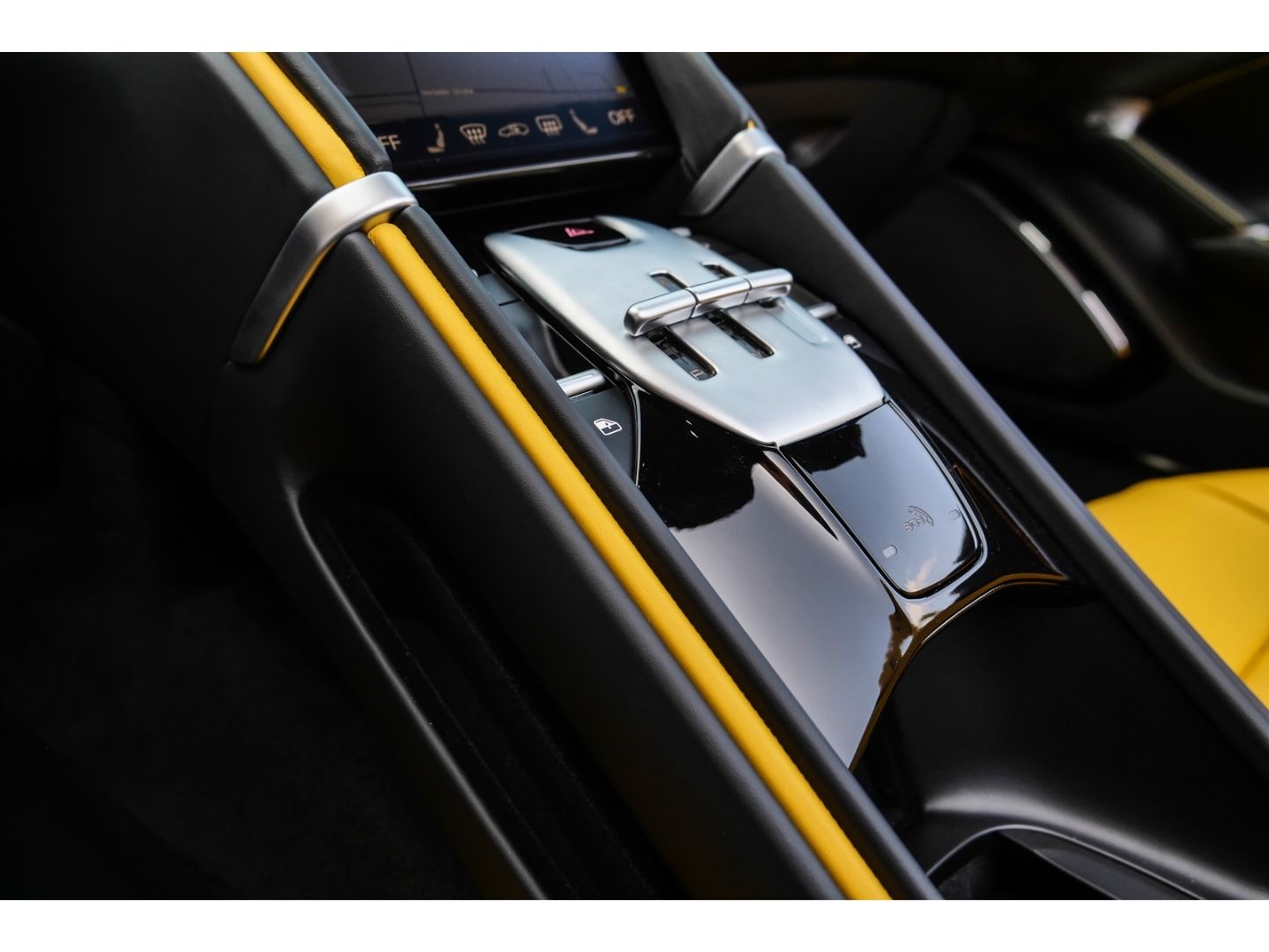Ferrari Roma Spider - Samsaru's Car Outlet