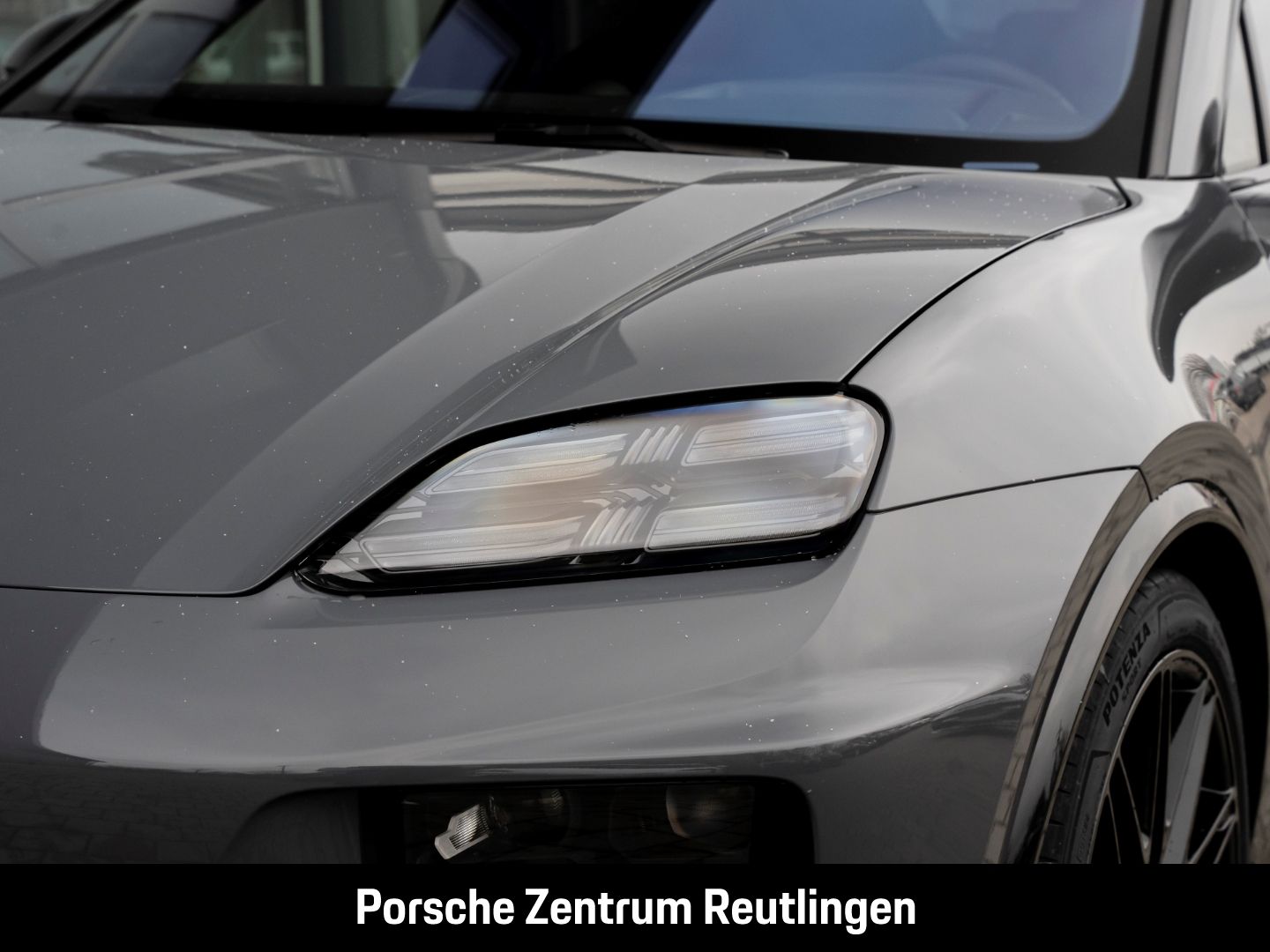 Porsche Macan Turbo Burmester Luftfederung InnoDrive LED