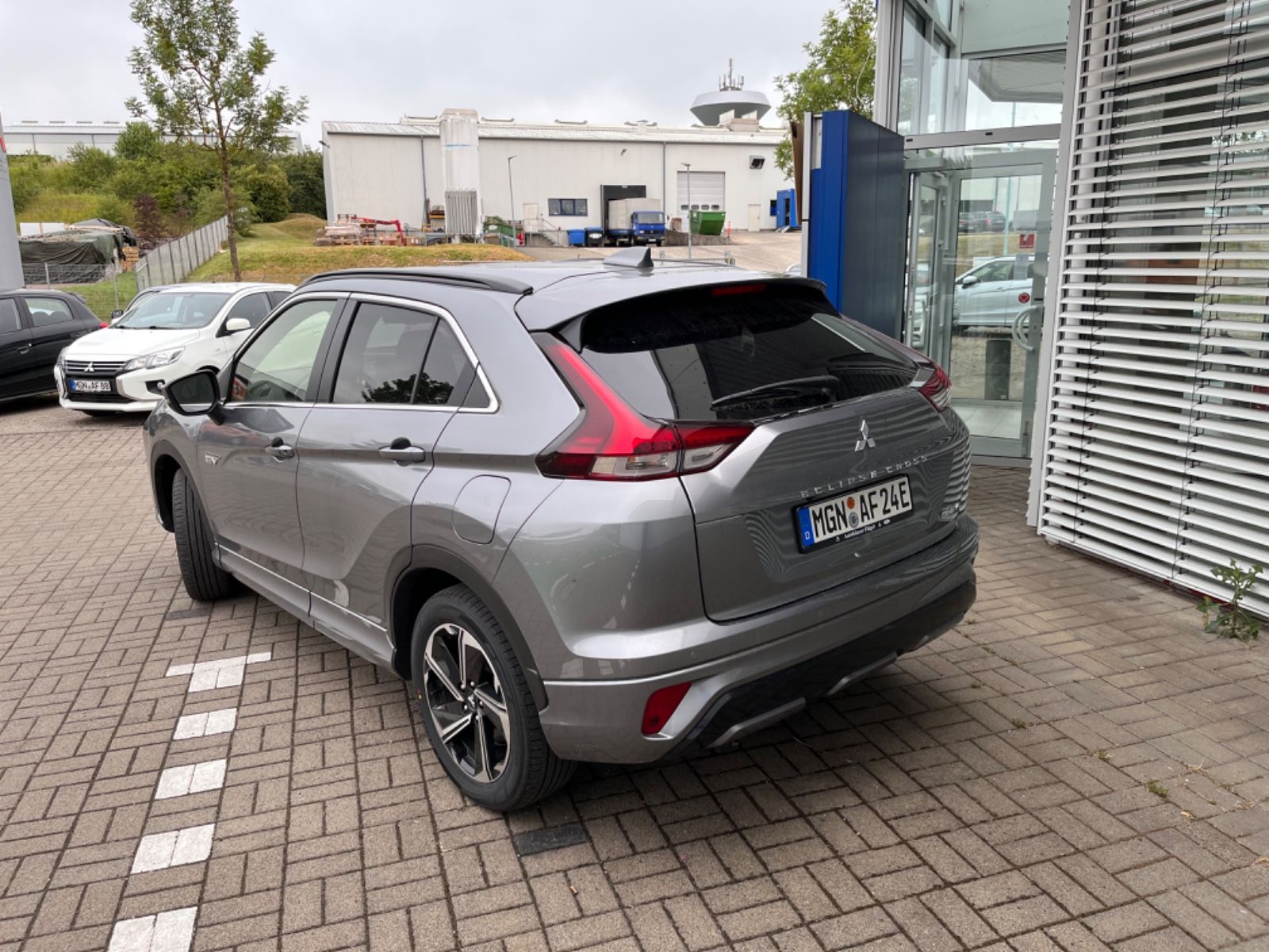 Mitsubishi Eclipse Cross Plug-in Hybrid Plus Select 4WD