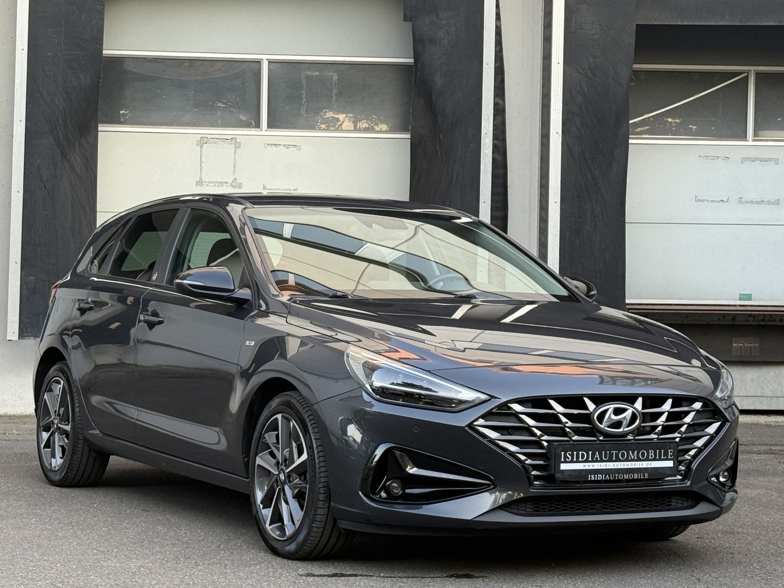 Hyundai i30 Edition 30+ Mild-Hybrid - Samsaru's Car Outlet