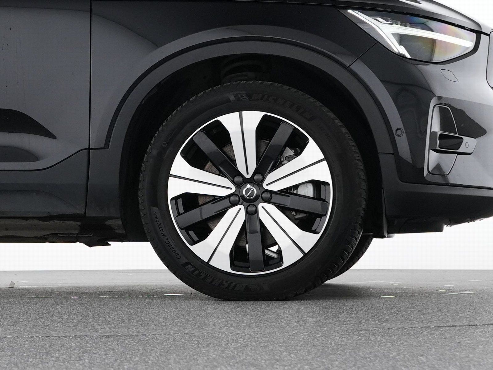 Volvo XC40 Recharge Ultimate - Samsaru's Car Outlet