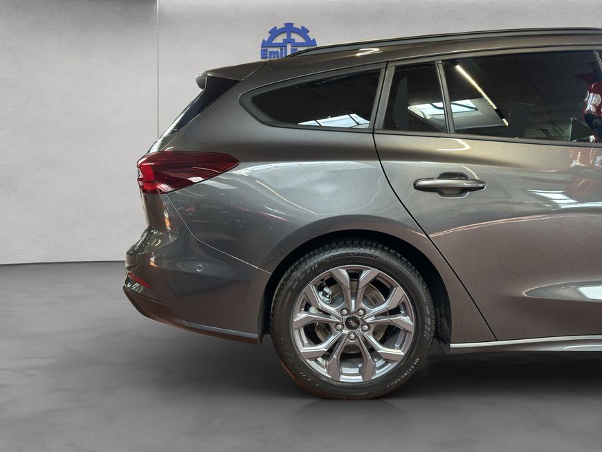 Ford Focus Turnier 1.0 Hybrid Aut. ST-LINE X AHK