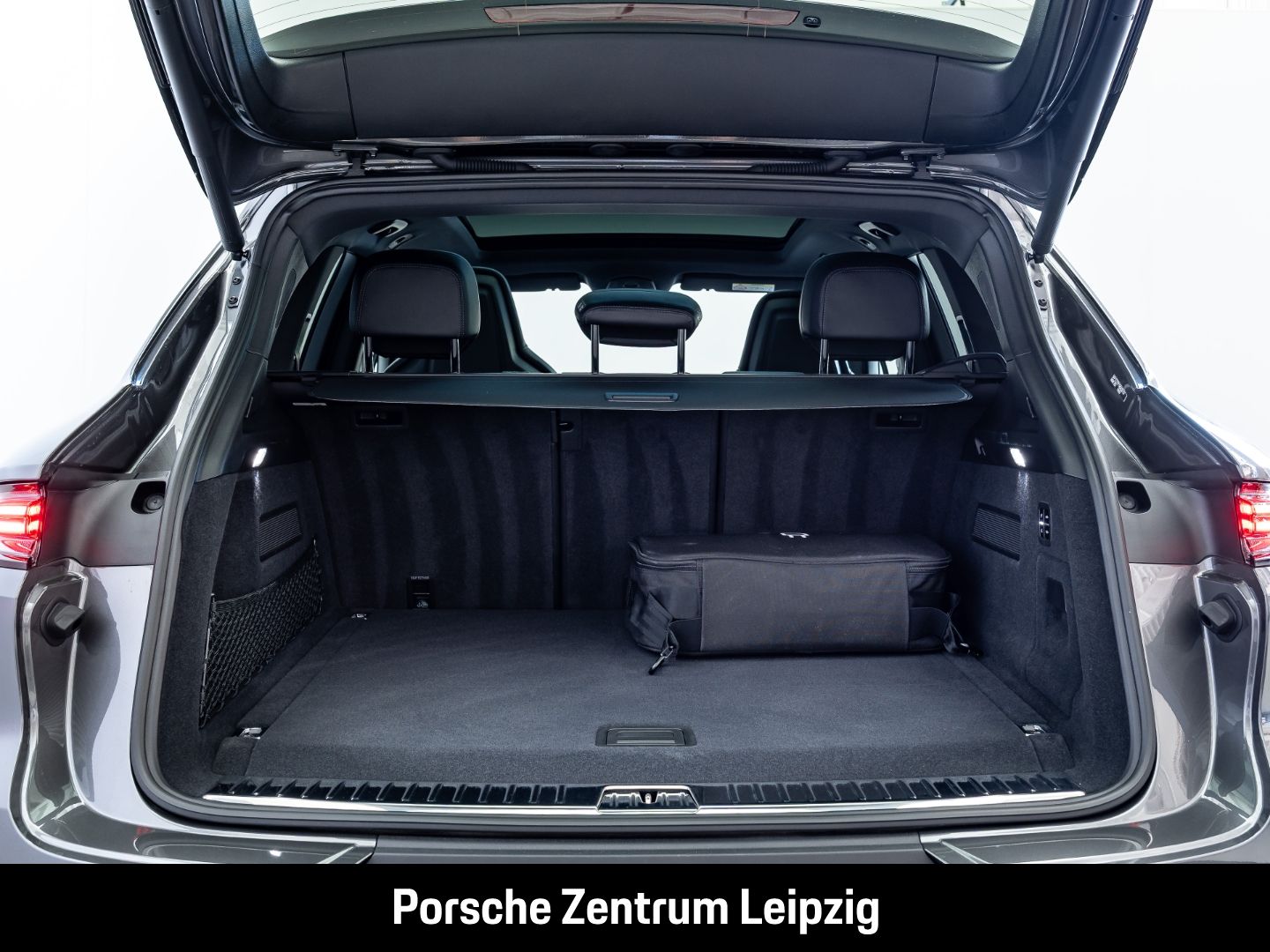 Porsche Cayenne S E-Hybrid AHK InnoDrive HeadUp Matrix