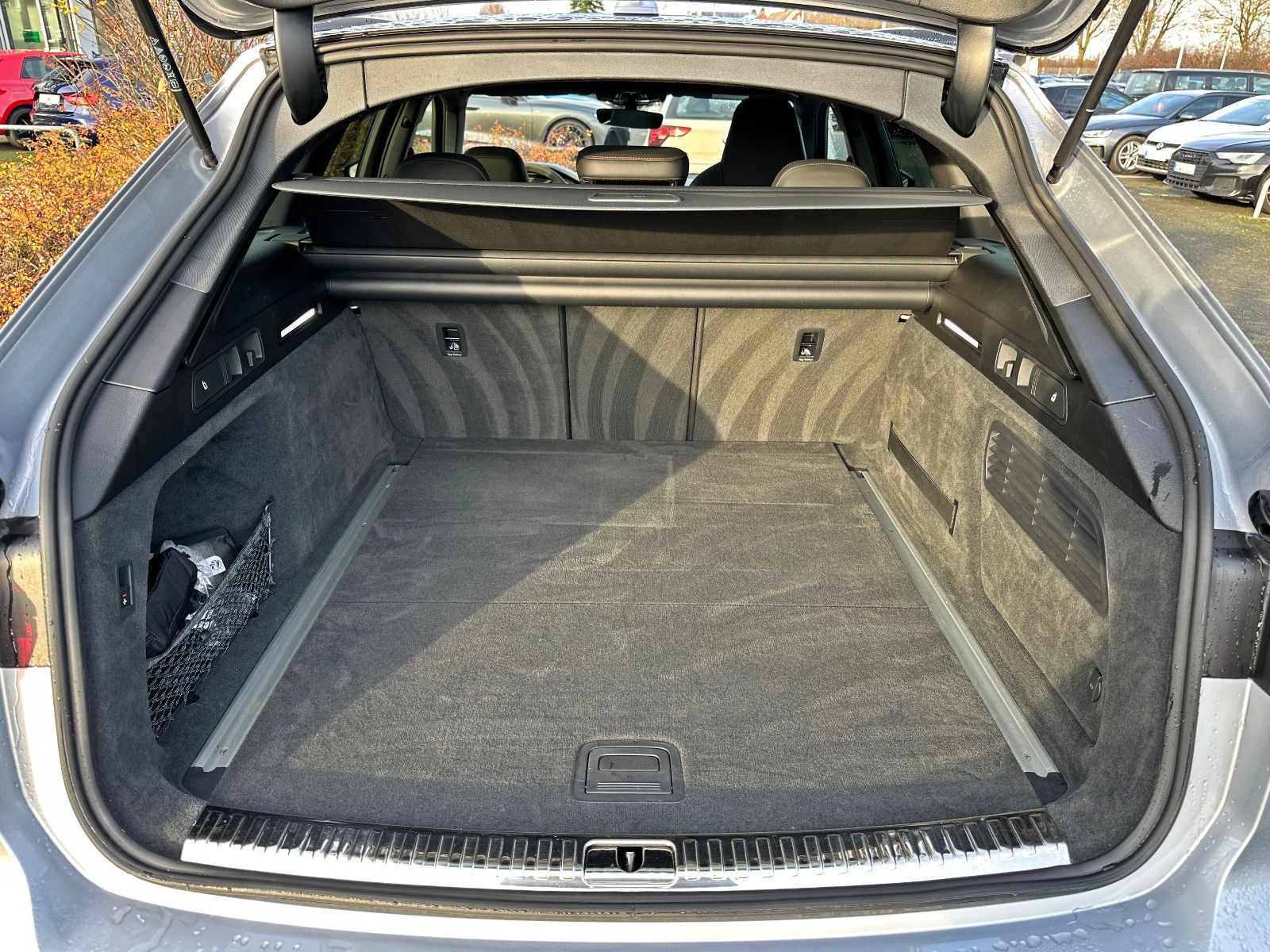 Audi RS6 Avant performance BLACK PANO B&O ADV.AHK
