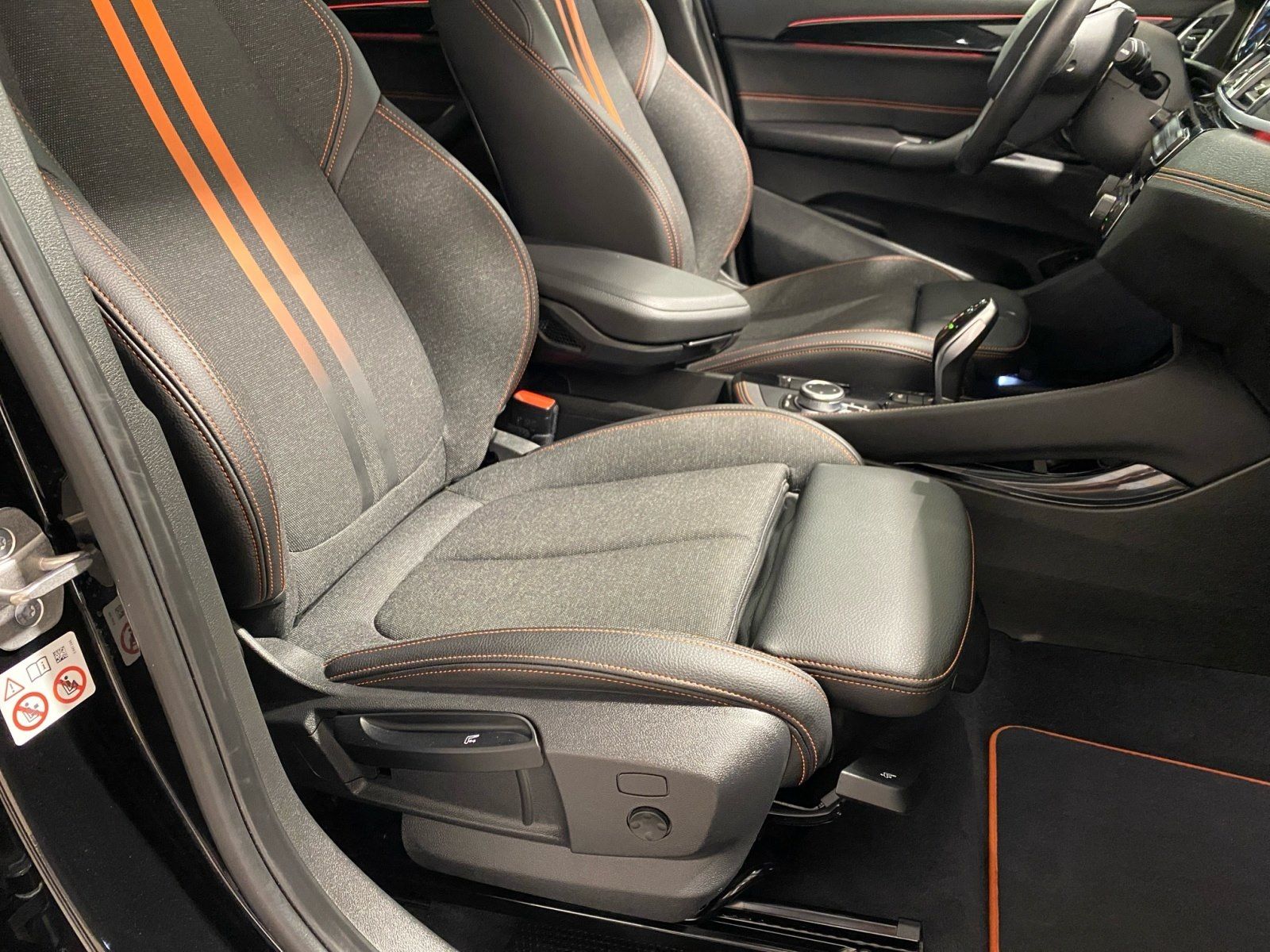 BMW X1 xDrive20i Sport Line - Samsaru's Car Outlet