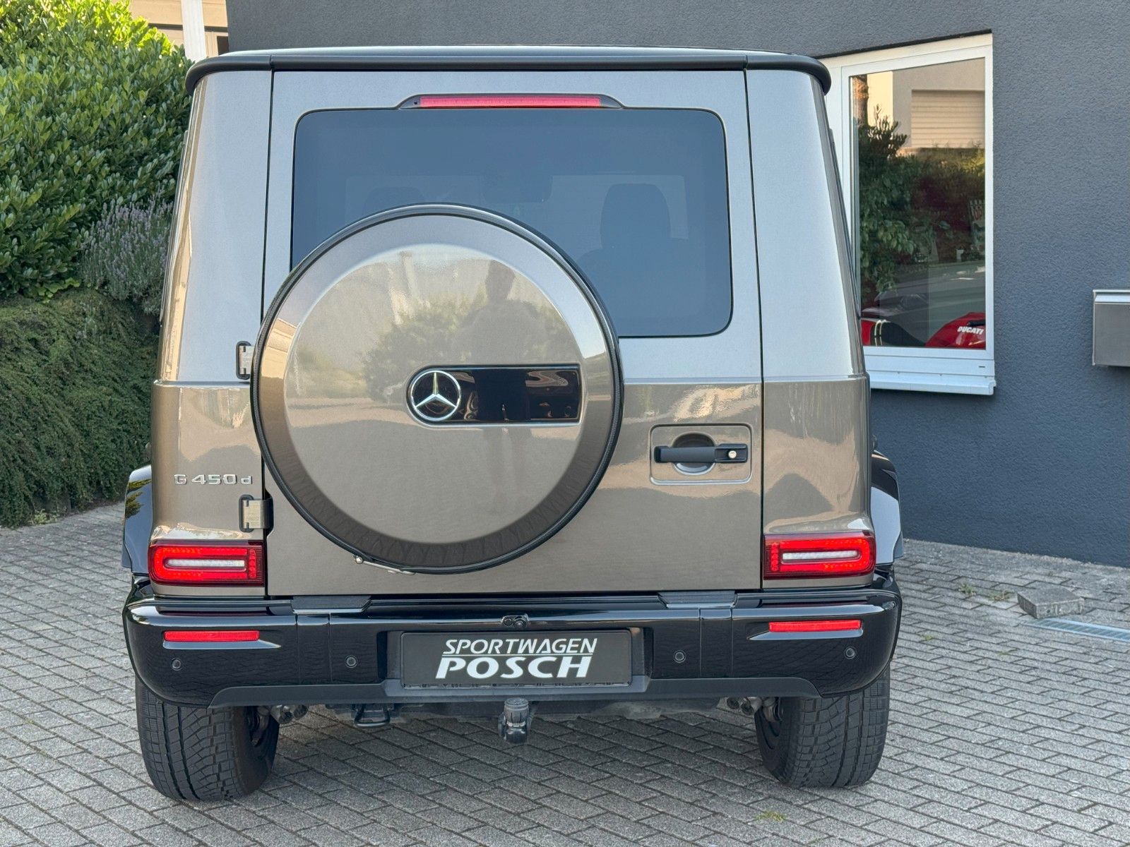 Mercedes-Benz G 450 d AMG Line - Samsaru's Car Outlet