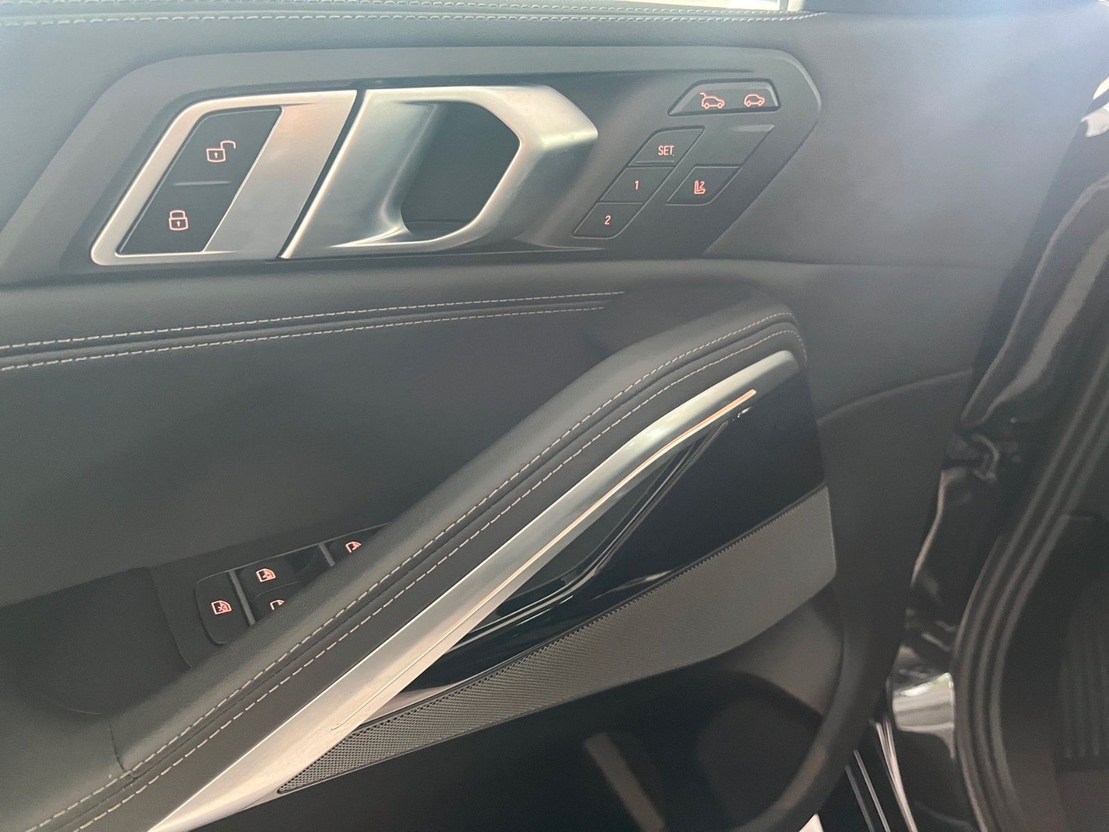 BMW X6 xDrive 40d M SPORT/LED/AHK/PANO-DA/H&K