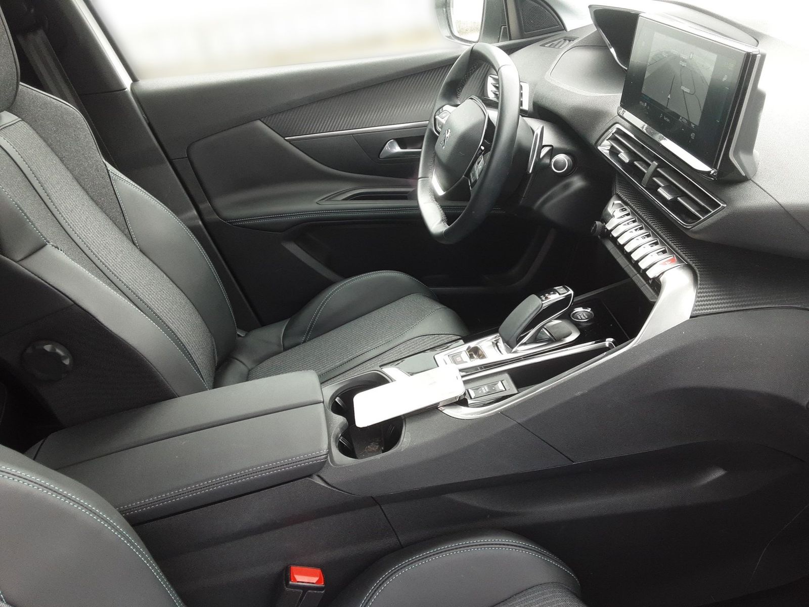 Peugeot 3008 Hybrid 225 (Plug-In) e-EAT8 Allure Navi PDC