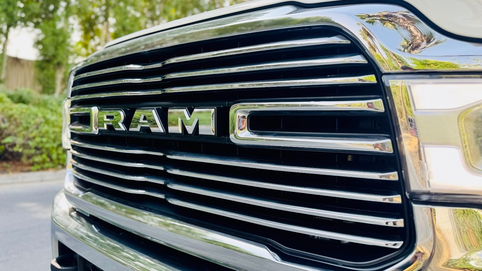 Dodge CLEAN CARFAX*LARAMIE*2500*6,7L DIESEL*UNFALLFREI