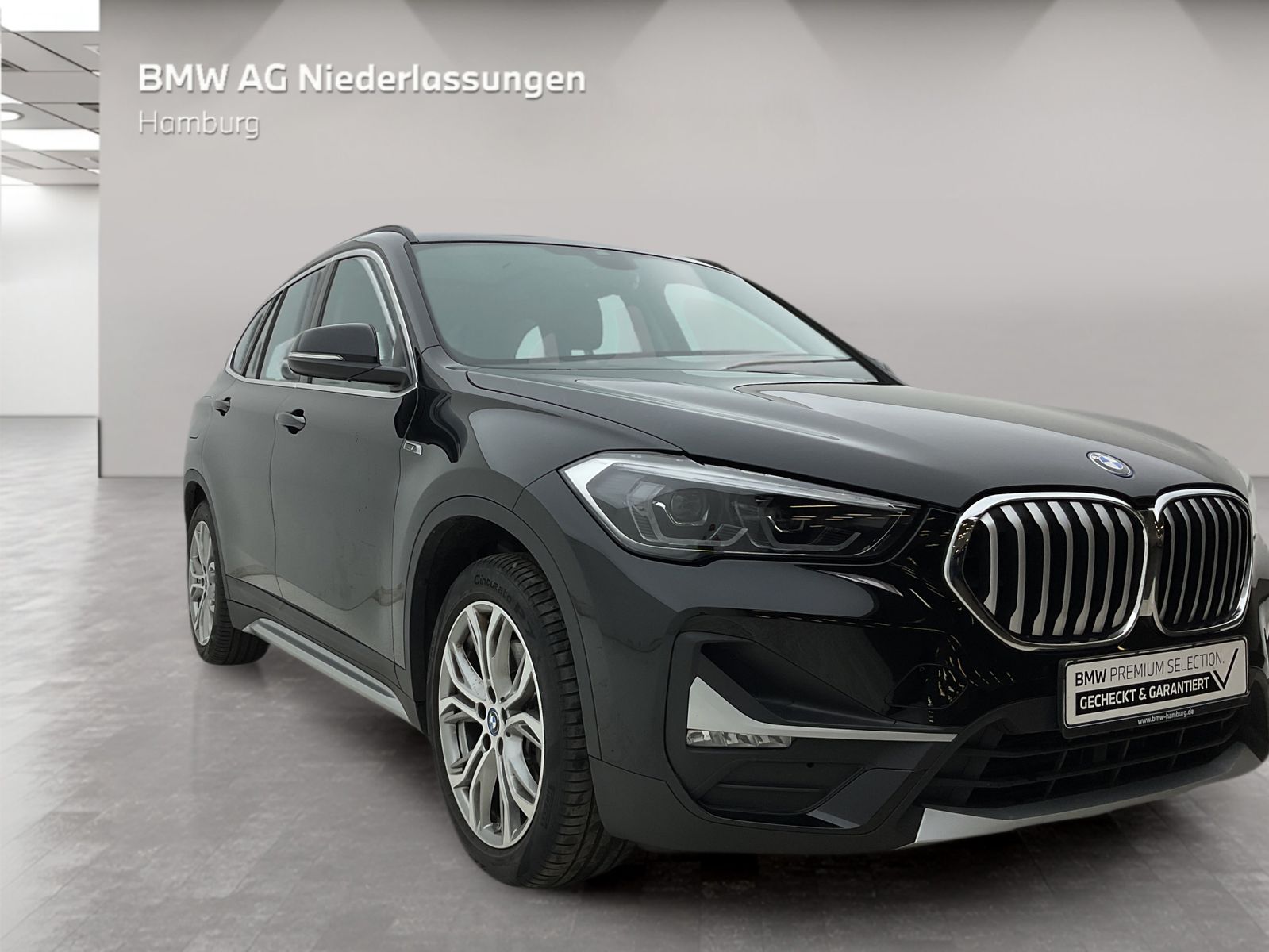 BMW X1 xDrive25e - Samsaru's Car Outlet