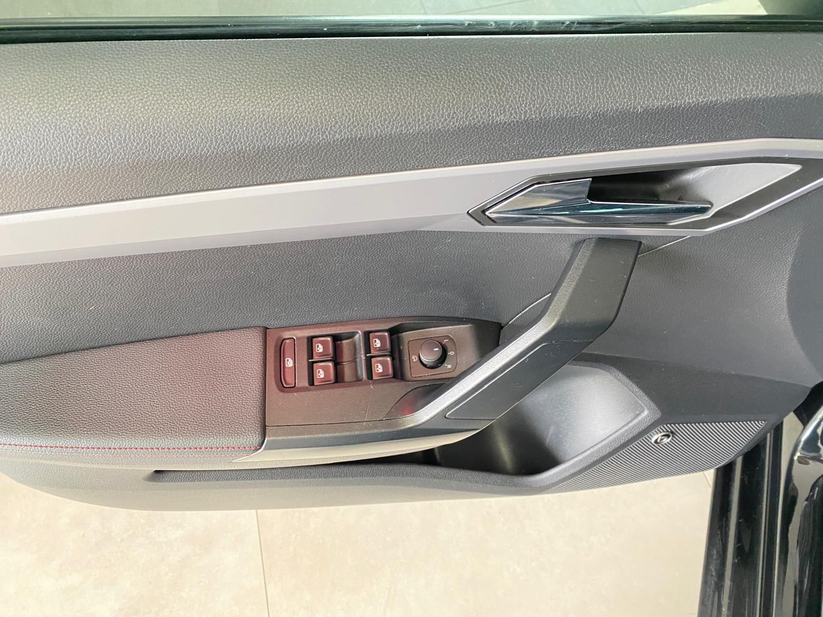 Seat Ibiza 1.0 TSI DSG FR-Line - Samsaru's Car Outlet