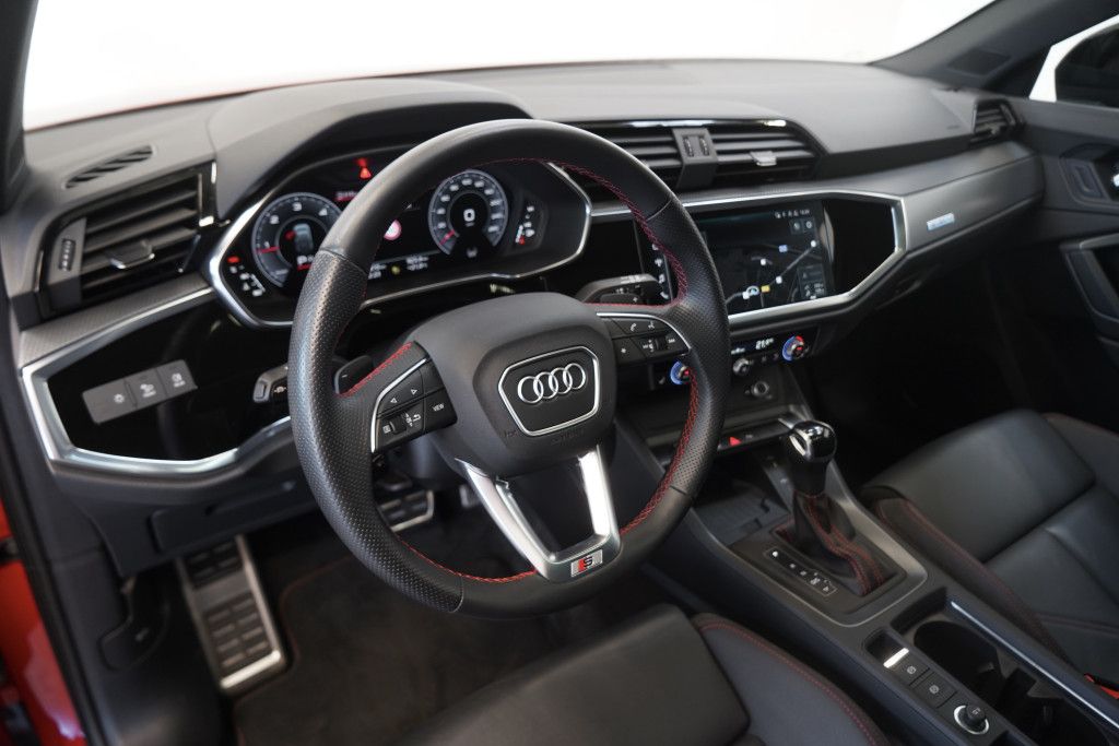 Audi Q3 40 TDI q. Sportback S line - Samsaru's Car Outlet