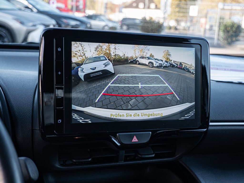 Toyota Yaris Cross Hybrid Team D PDC KAMERA NAVI LED