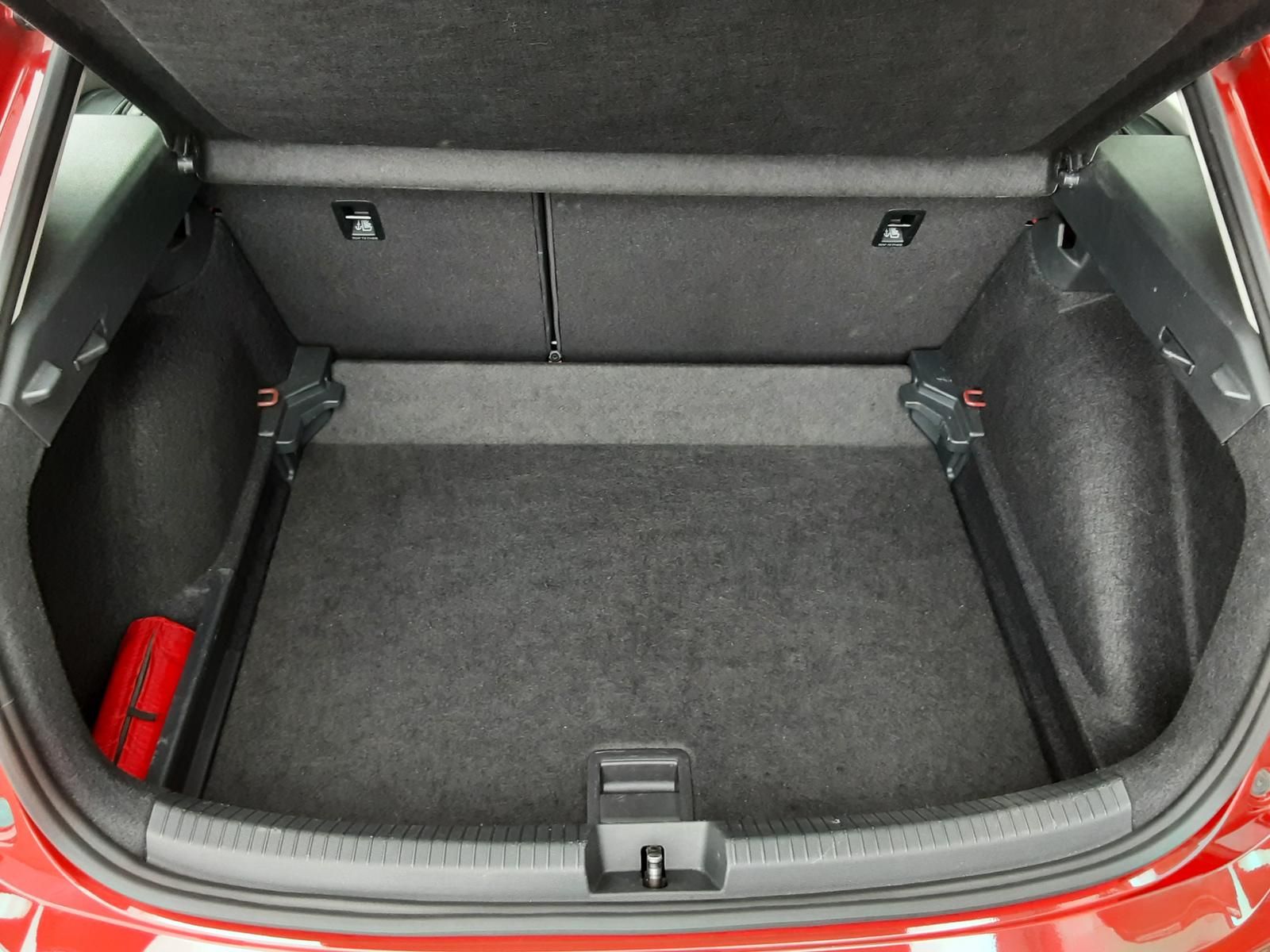 Volkswagen Taigo Life 1.0 TSI - Samsaru's Car Outlet