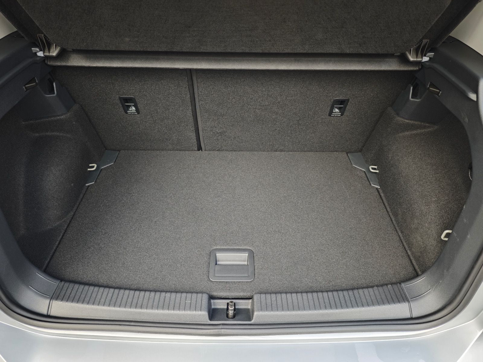 Volkswagen T-Cross Move - Samsaru's Car Outlet