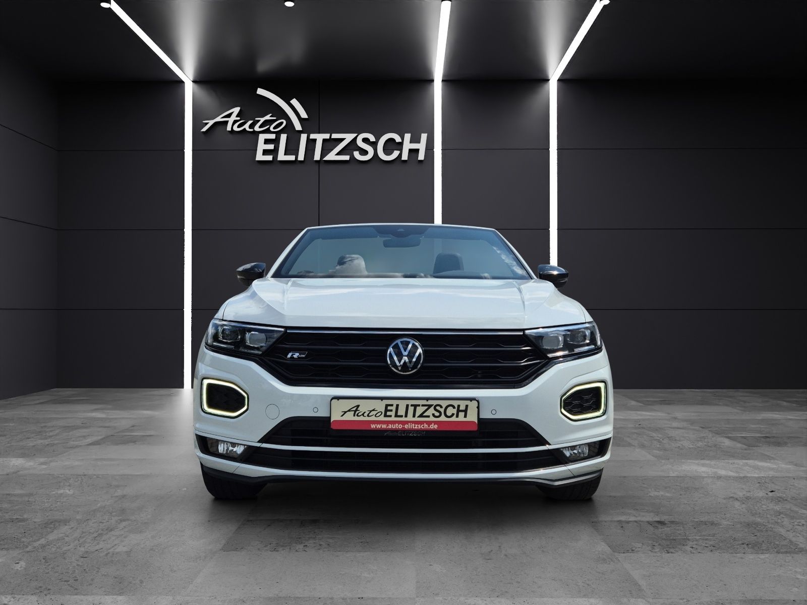 Volkswagen T-Roc TSI R-Line - Samsaru's Car Outlet