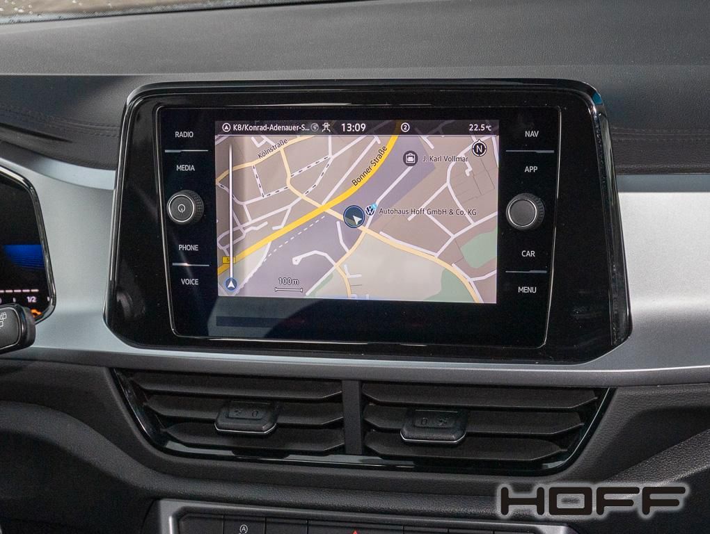 Volkswagen T-Roc 1.0 TSI Life - Samsaru's Car Outlet