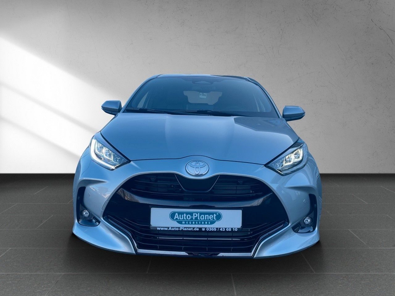 Toyota Yaris 1.5 Hybrid Style *2xPDC*ACC*BLIS*LED*NAV*