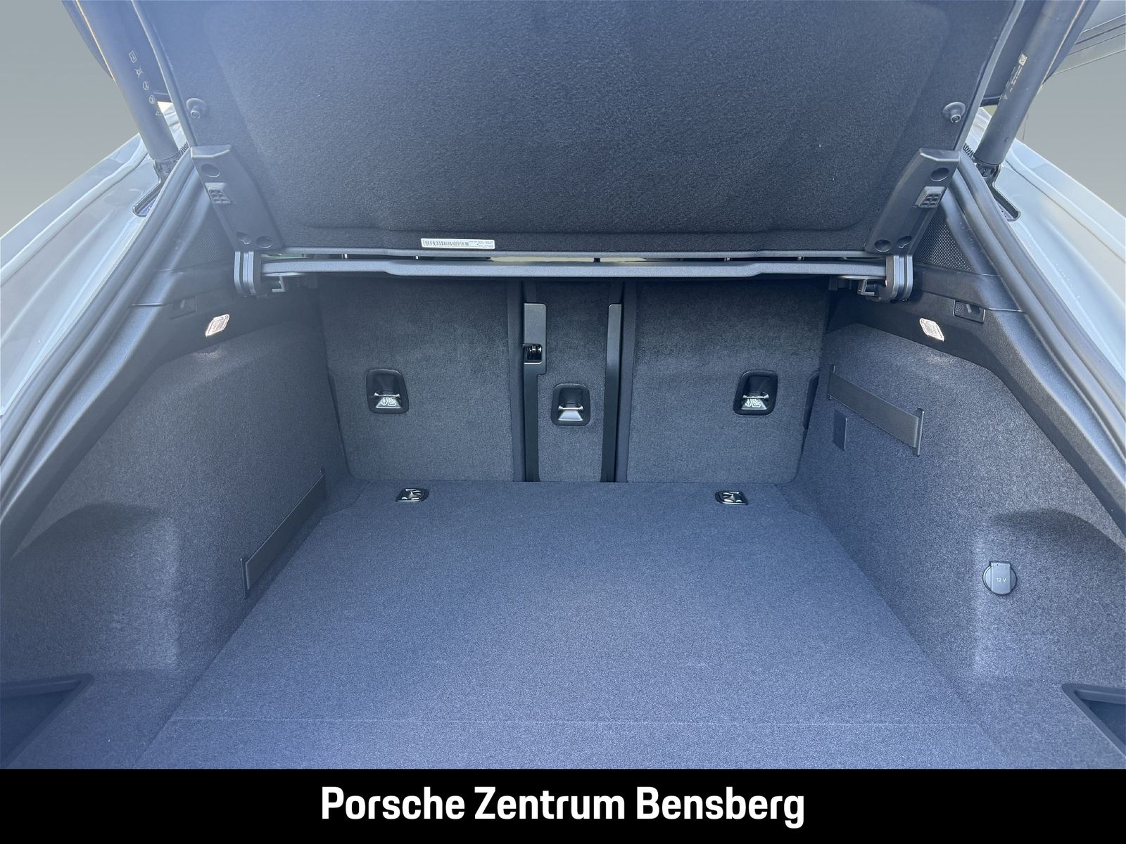 Porsche Taycan 4S Cross Turismo