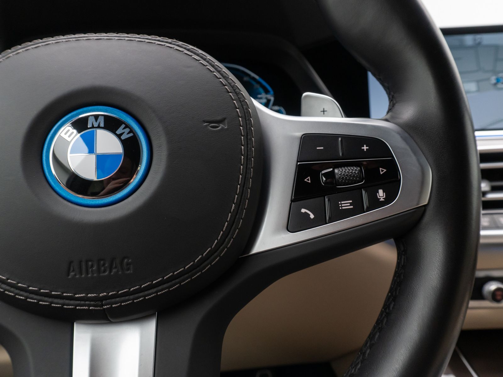 BMW X5 xD45e M Sport 360°Laser HUD DAB HiFi AHK 22"