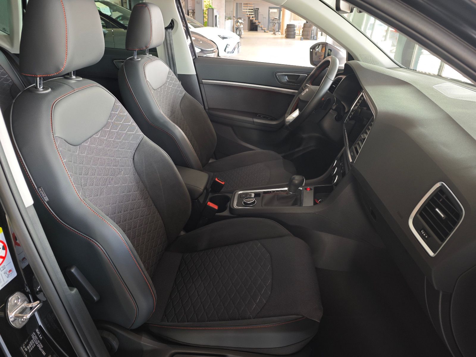 Seat Ateca FR 2.0TDI DSG AHK|ACC|FullLink|Kam
