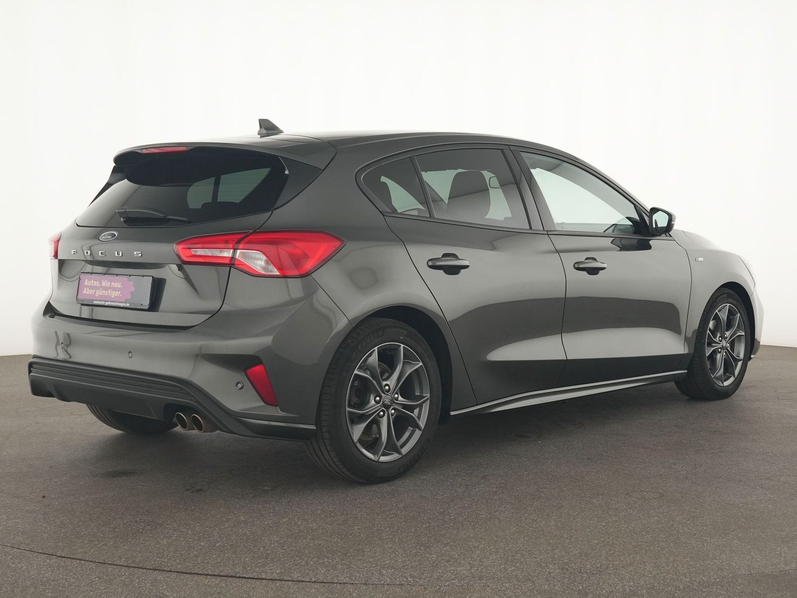 Ford Focus ST-Line - Samsaru's Car Outlet