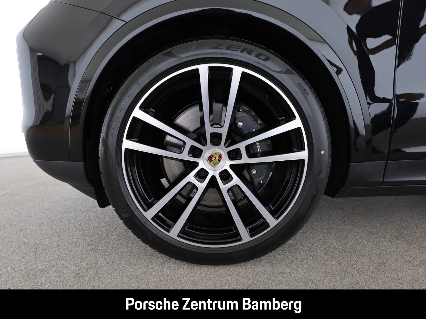 Porsche Cayenne E-Hyb./ 18-Wege/ 22 Zoll/ BOSE/ Hinterac