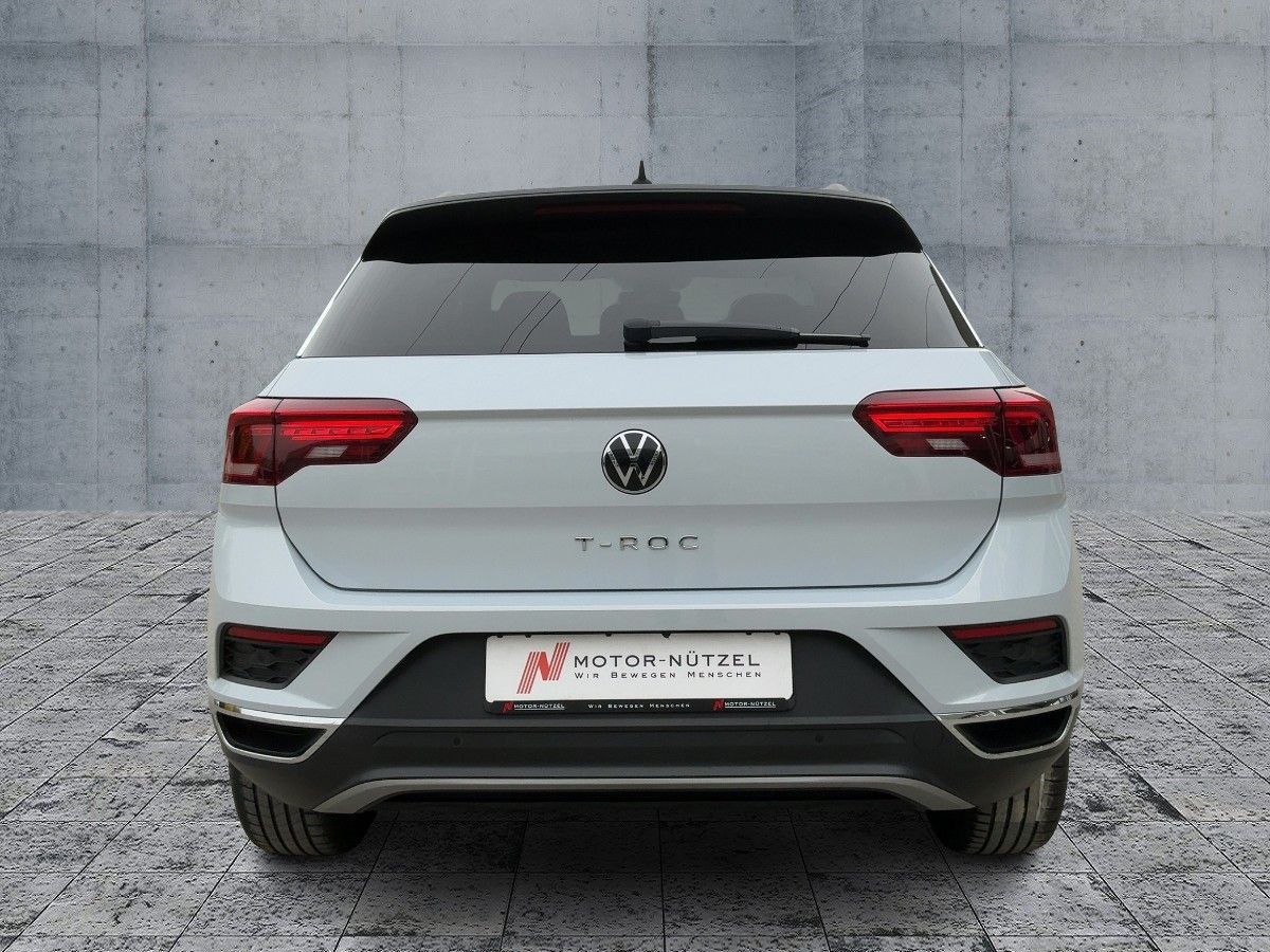 Volkswagen T-Roc 1.5 TSI SPORT - Samsaru's Car Outlet