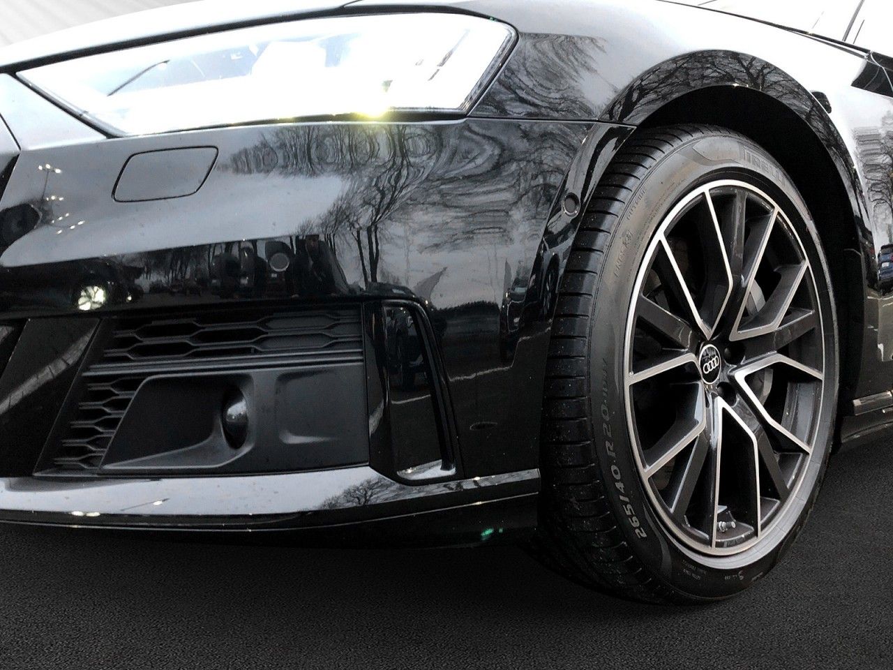 Audi A8 60TFSI quattro tiptronic - Samsaru's Car Outlet