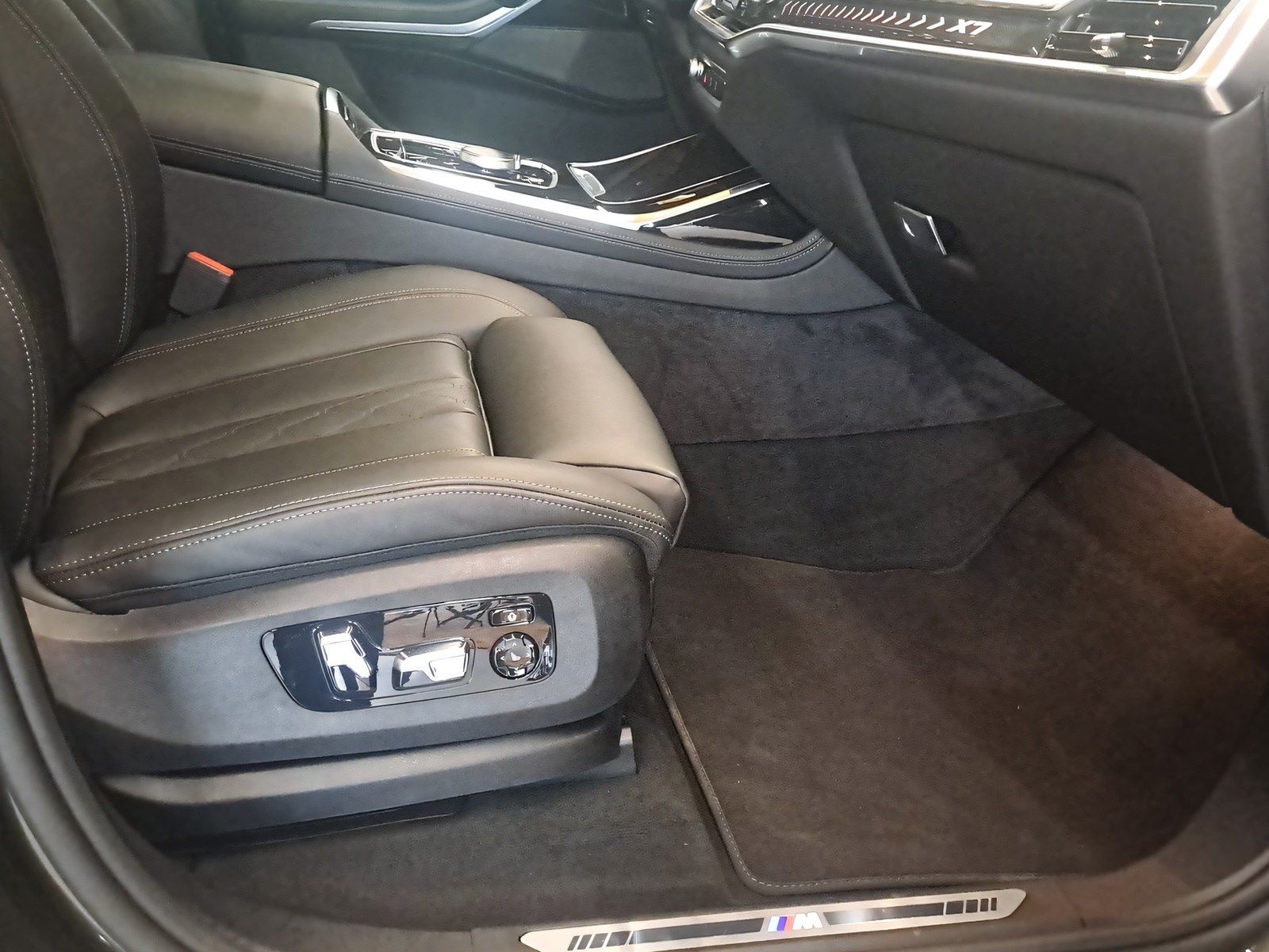 BMW X7 xDrive40d M Sport Standheizung AHK Harman/K