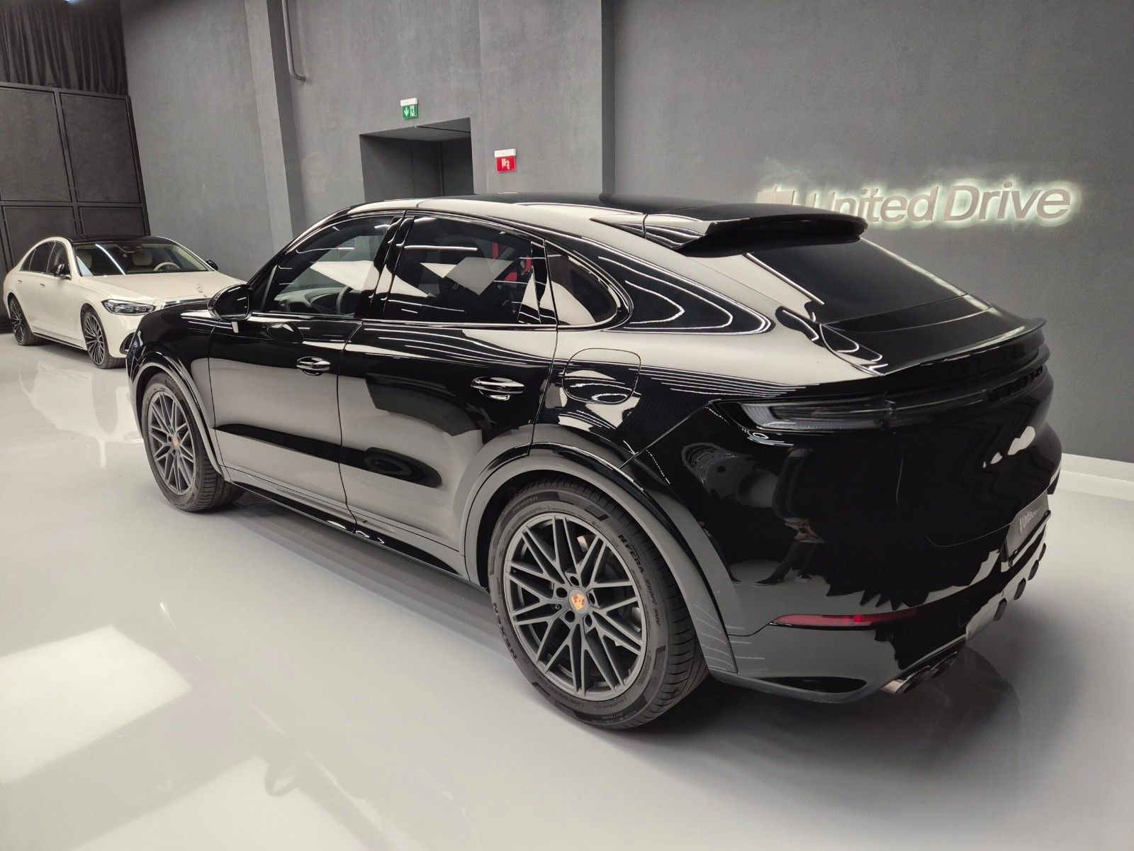Porsche Cayenne Coupe E-Hybrid