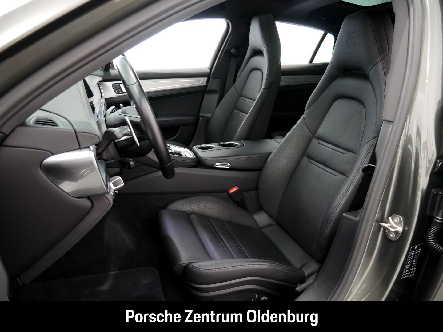 Porsche Panamera 4 E-Hybrid Platinum Edition Matrix LED