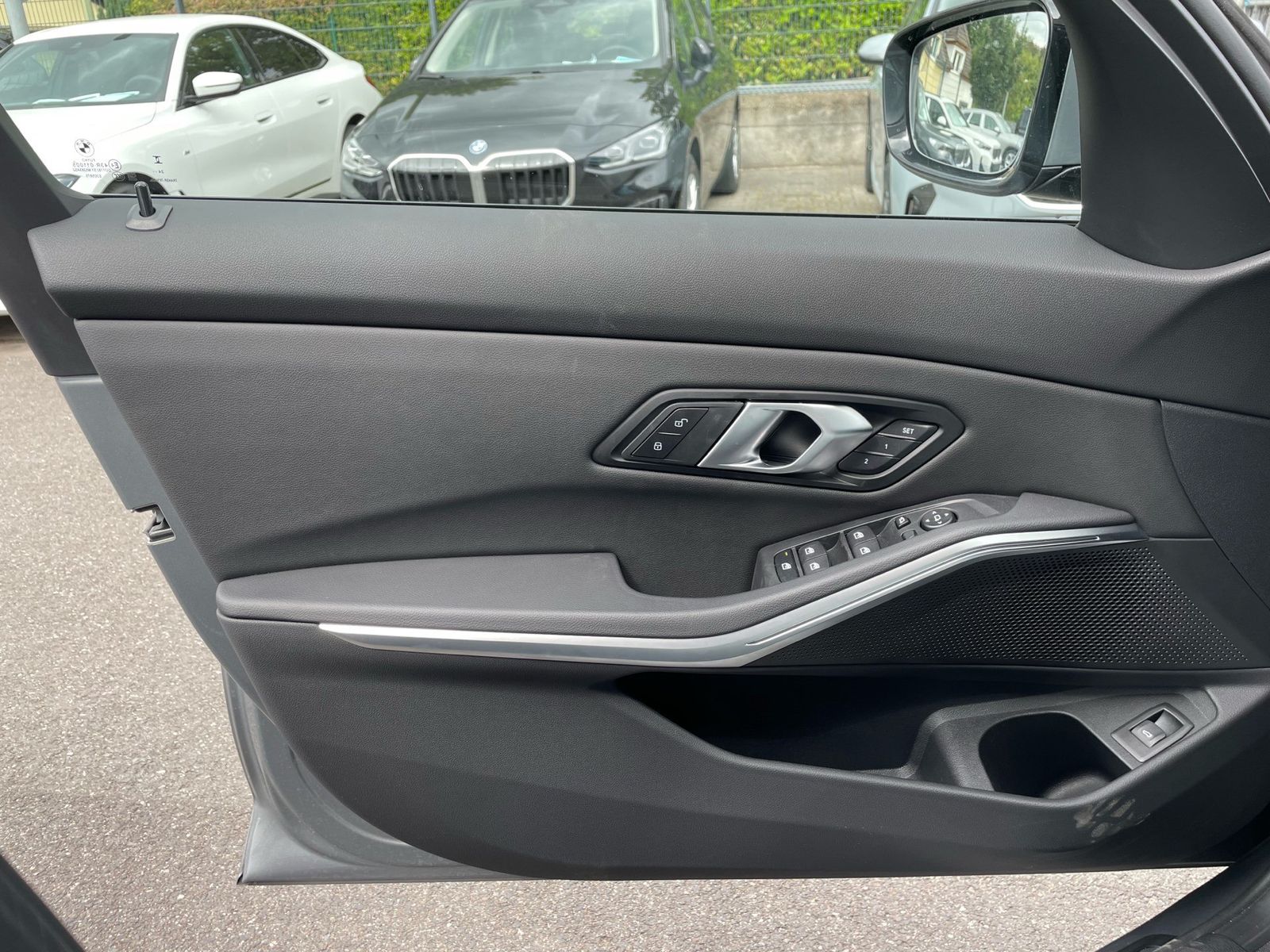 BMW 318i Touring || AHK ACC 360° Keyless eSitze LED