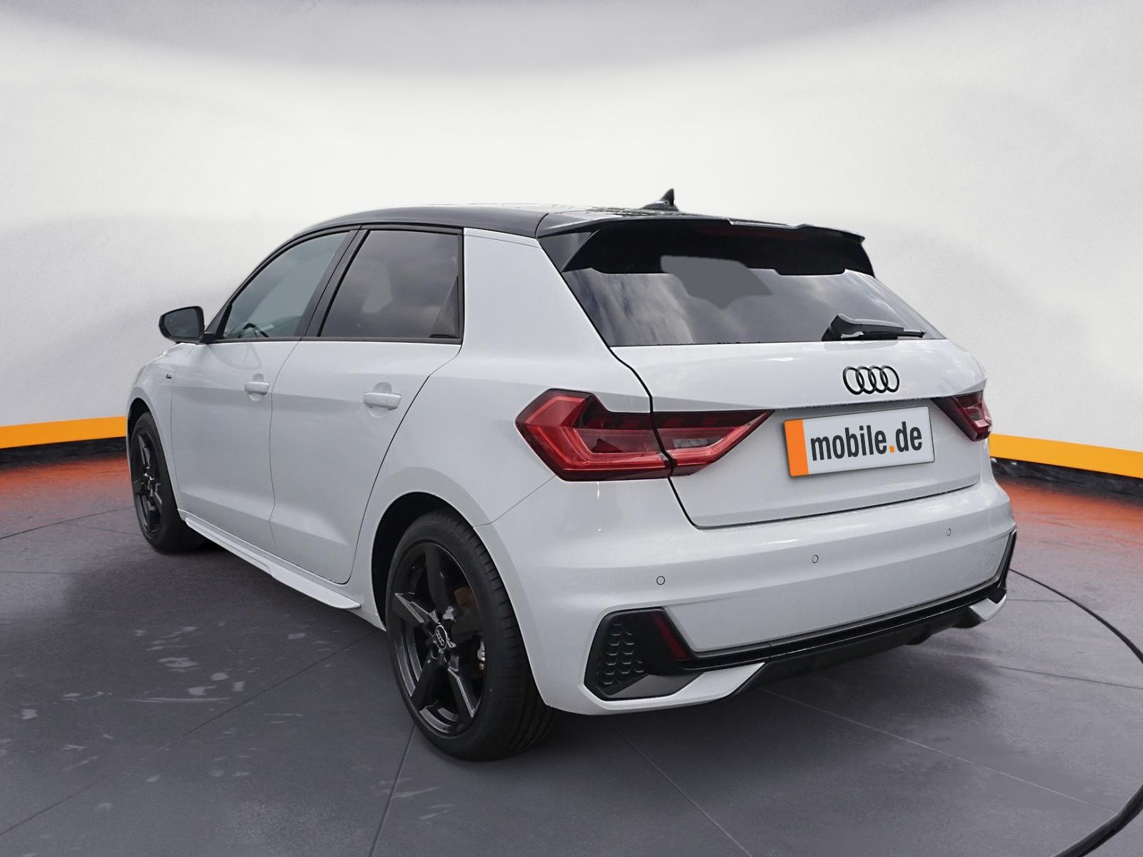 Audi A1 Sportback 30 TFSI S line S tronic - Samsaru's Car Outlet