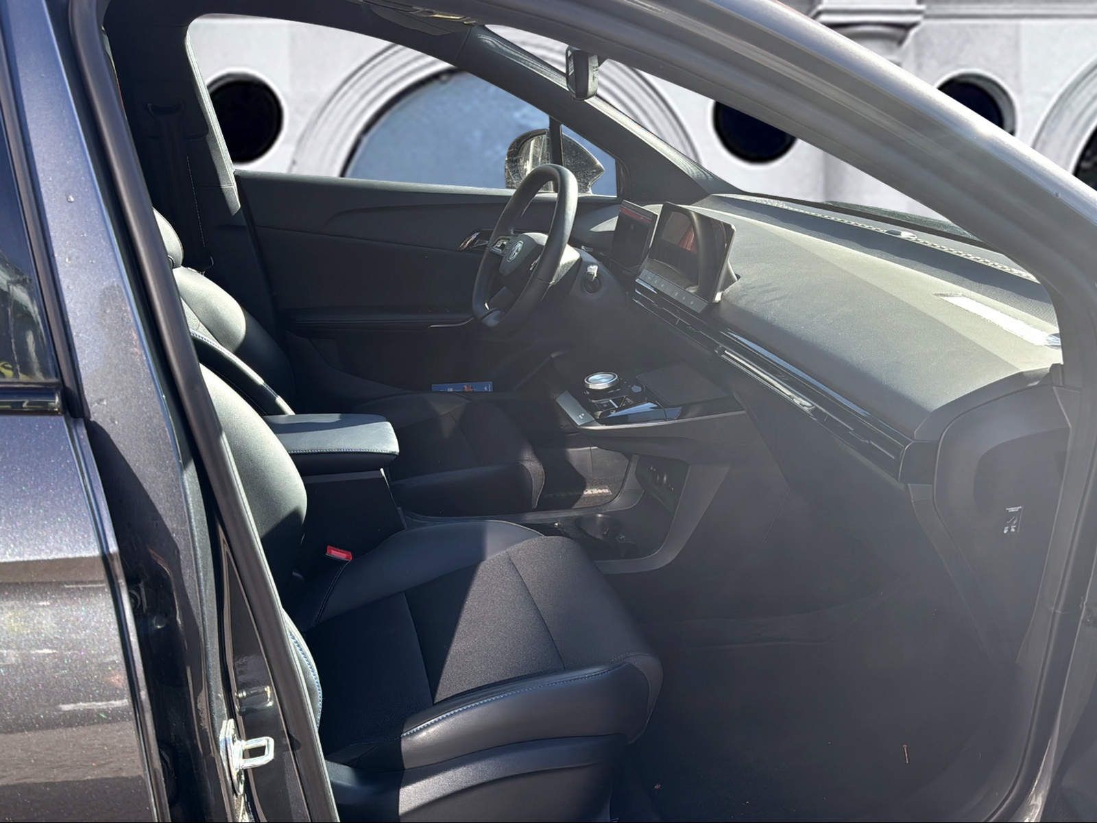 MG4 64kWh Luxury