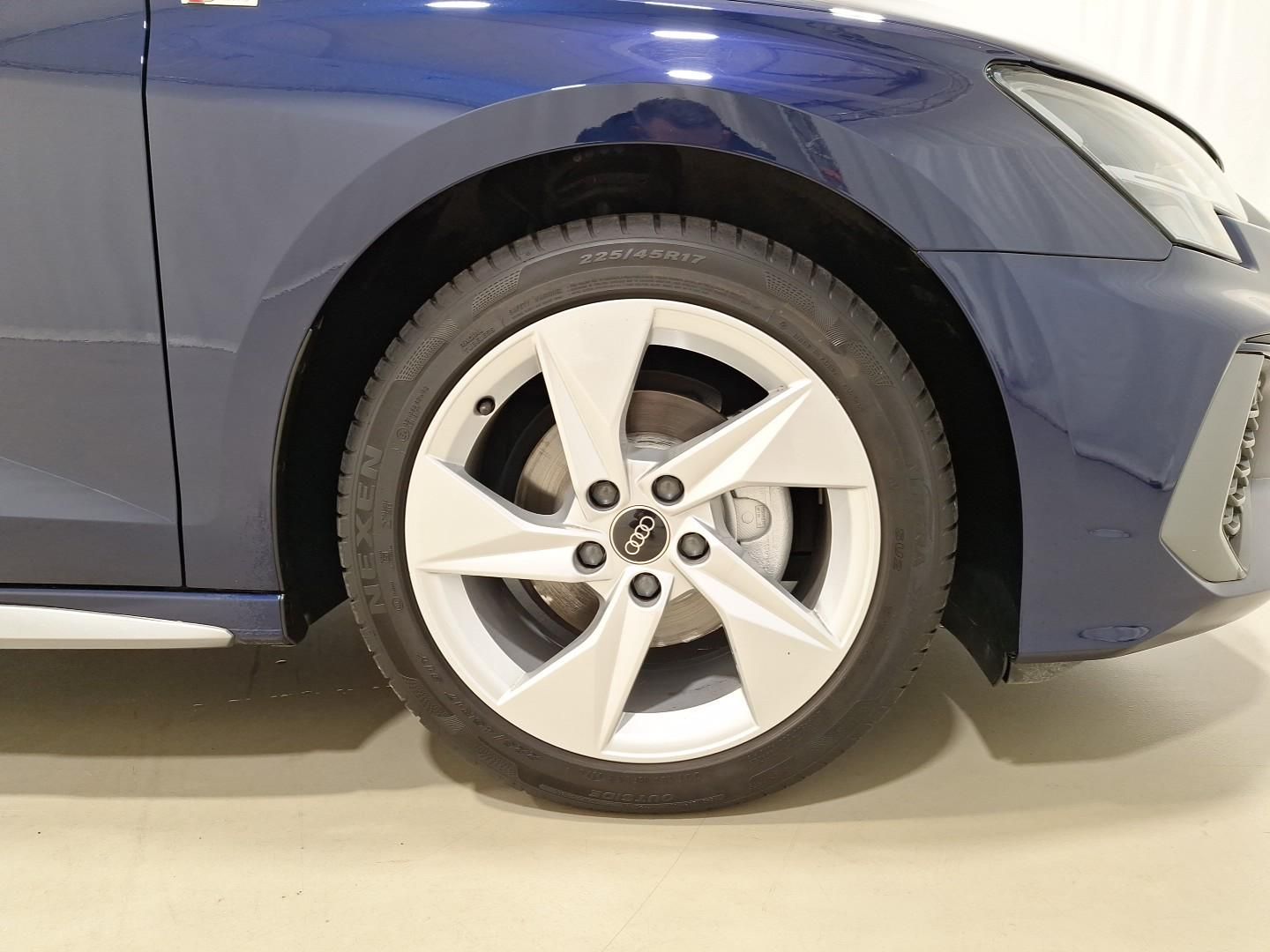 Audi A3 2.0 TDI 35 S tronic S-line ACC|Sound|Navi|LED