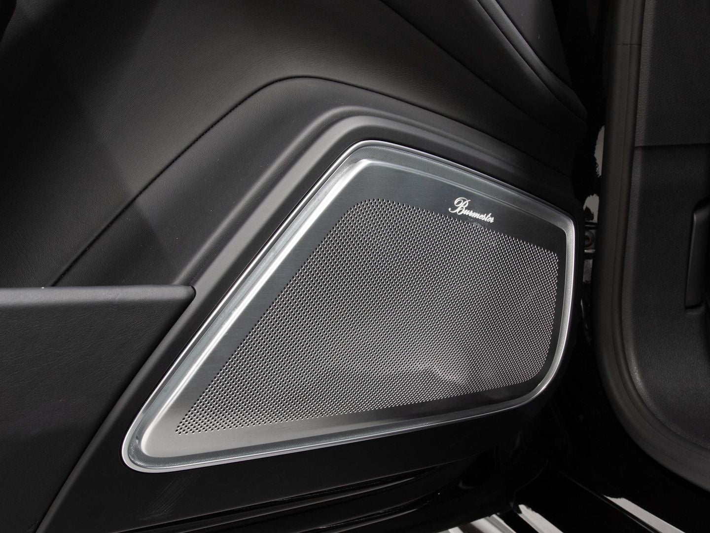 Porsche Panamera 4 E-Hybrid Platinum Edition