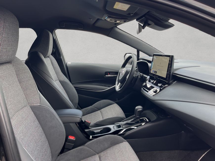 Toyota Corolla 2.0 Hybrid Touring Sports Teamplayer