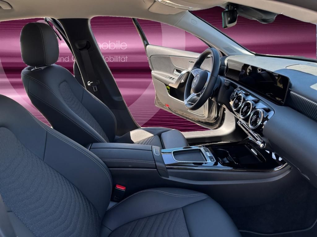 Mercedes-Benz A 180 Progressive - Samsaru's Car Outlet