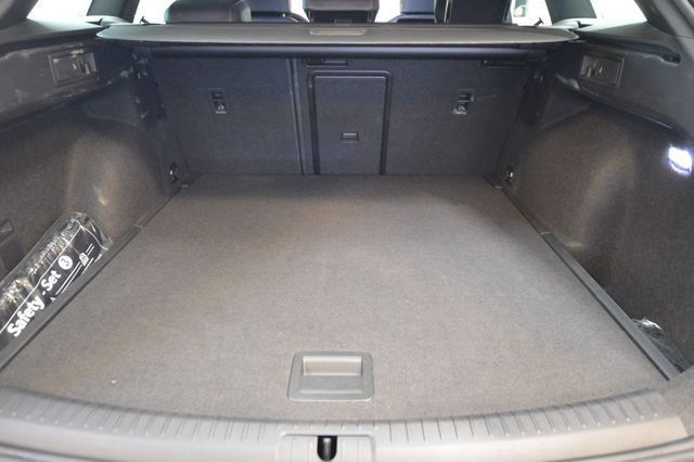 Seat Leon Sportstourer 2.0 TDI FR Navi/ SHZ/ AHK/ ...